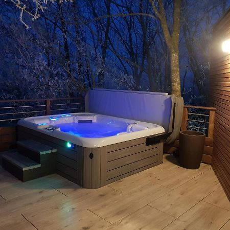 Les Cocons De L'Illon Bed & Breakfast Ville-sur-Illon Bagian luar foto